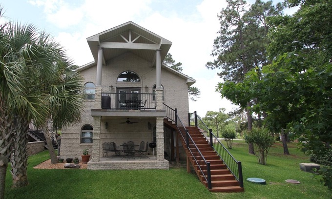 Brookeland House | On The Water Get-A-Way, Rayburn Country