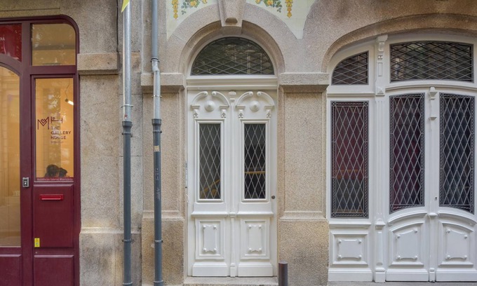 Centro / Baixa House | On Trend Nightlife Studio 103