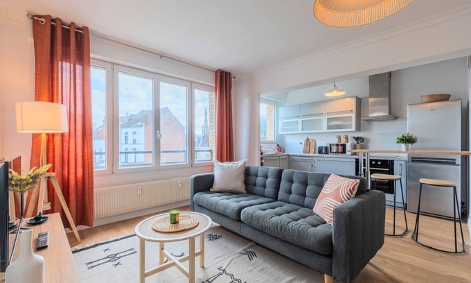 Tourcoing Apartment | One bedroom apartment with balcony, city center