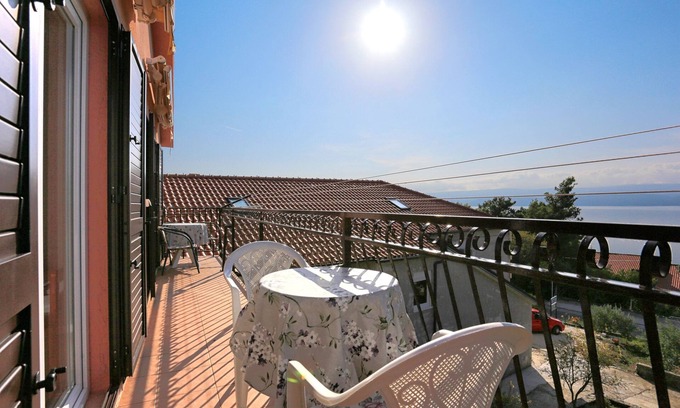 Stanici Apartment | One bedroom apartment with balcony and sea view Stanići, Omiš (A-1027-a)