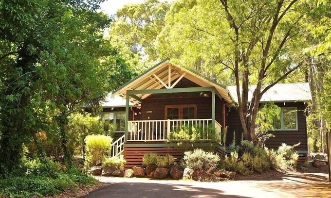 Margaret River Ski Chalet | One Bedroom Chalet perfect for a couples getaway with a separate Bedroom and lounge area.