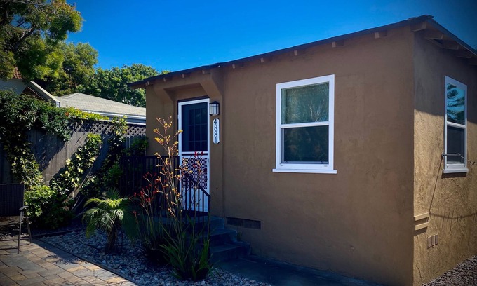 Ocean Beach Cottage | One bedroom cottage at Blue Heron Cottages