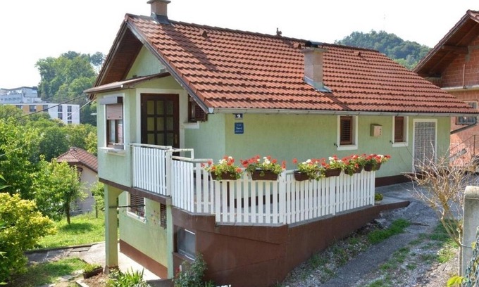 Krapinske Toplice Apartment | One bedroom apartment with air-conditioning Krapinske Toplice, Zagorje (A-20688-a)