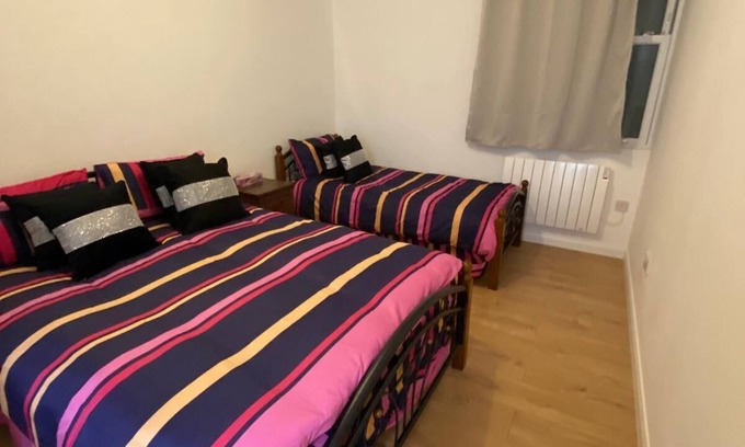 Walpole Apartment | One bedroom in Ealing F3