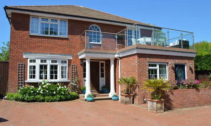 Shanklin House | One bedroom property near beach and country walks