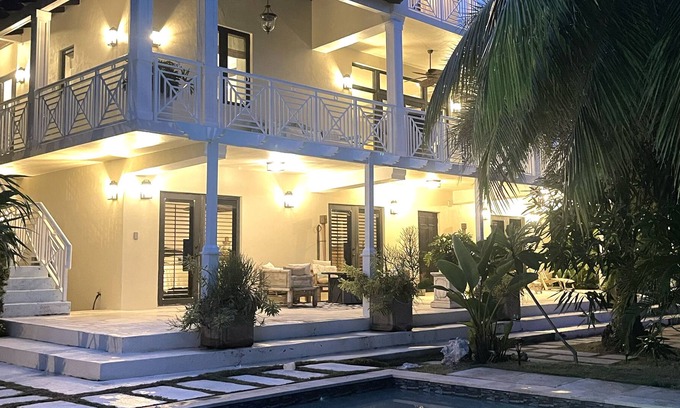 Lower Matecumbe Key Villa | One of a Kind Sanctuary in Beautiful Islamorada