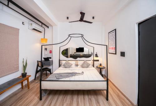 Varanasi Hotel | One-Off Dashashwamedh