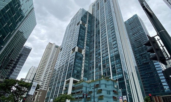 Bonifacio Global City Apartment | One Uptown Residence Near St Lukes