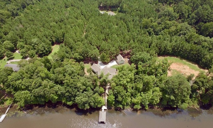 Clarks Hill House | Only 15 Minutes to Augusta National. Dream Home on the River with Dock!