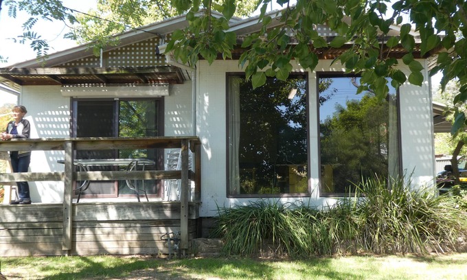 Mount Beauty House | Only 3BR Holiday House with 4 Split Sys, 4 TV's, 2 Toilets, 2 Showers, Garage