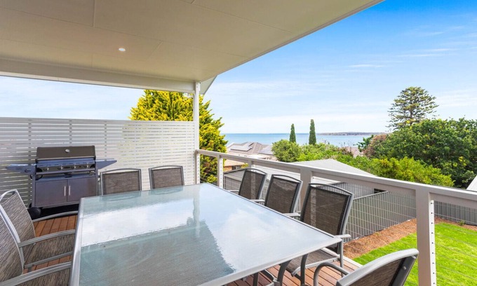 McCracken House | Open the Door to a family holiday