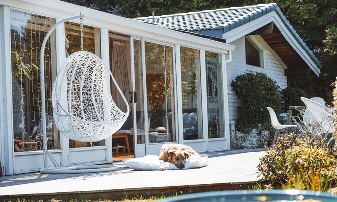 Sunshine Bay House | Ora° Retreat Koru Suite Mountain Escape