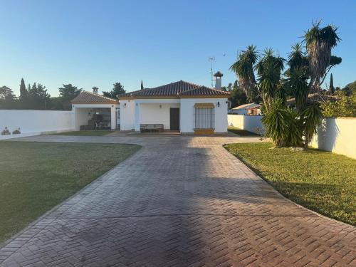 Chiclana de la Frontera Ski Chalet | Orchard View