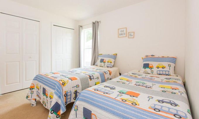 Orange Tree Villa | Orlando Vacation House