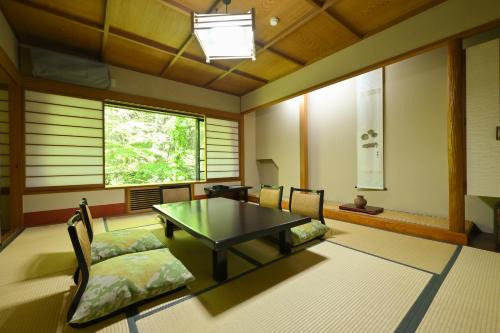 Kusatsu Onsen Hotel | Osakaya Ryokan
