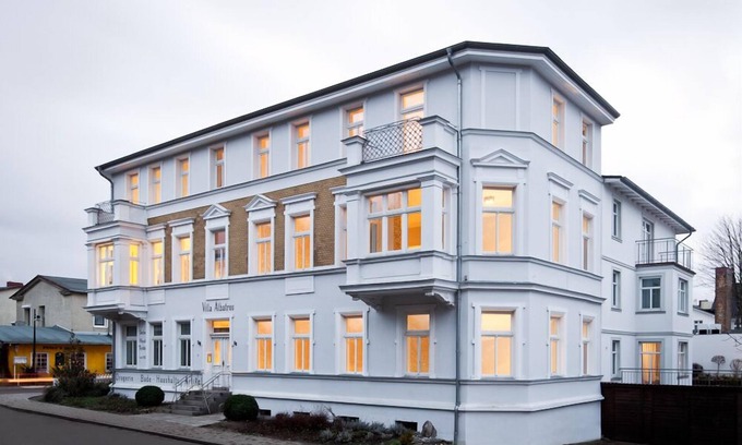 Ahlbeck Condo | OSTKÜSTE - Villa Albatros Design Apartments