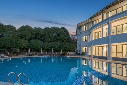 Baiyun District Hotel | OT Villa