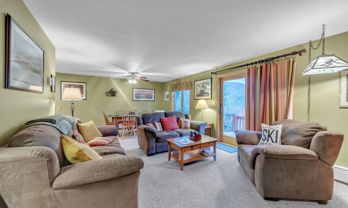 North Creek House | Otter Slide 78i - A Cozy Mountain Retreat 2 Bedroom Townhouse