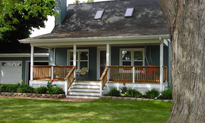 Tawas City House | Our escape near downtown East Tawas and Pet friendly with pet fee