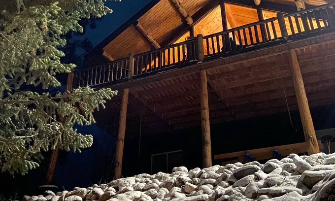 Rexford House | Our Happy Place on Lake Koocanusa - Amish Built Cabin