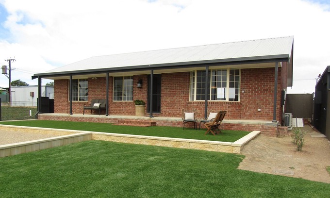 Tiddy Widdy Beach House | Our Little Beach House - stunning house, home away from home - Free wifi