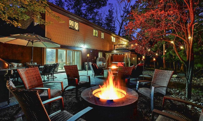East Stroudsburg House | Outdoor Entertainment and Hot Tub Poconos Home!