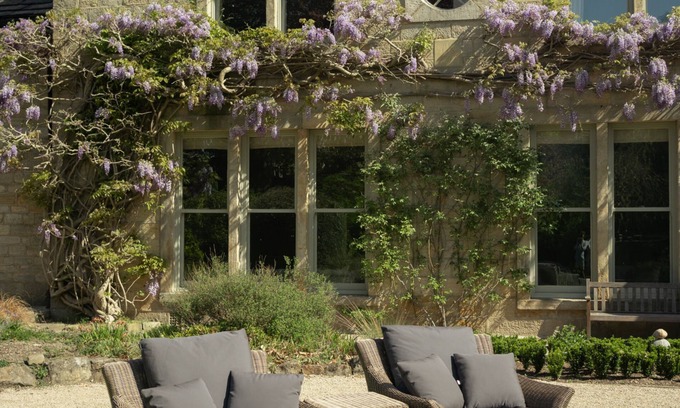Horsforth Bed & Breakfast | Outwood House