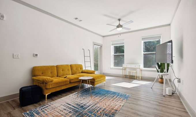 Farragut Apartment | Overlook 3001 I Modern Apartments in Knoxville