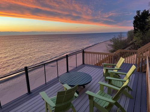 Fennville House | Overlook