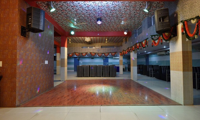 Malviya Nagar Hotel | OYO 3311 Hotel Apple 9