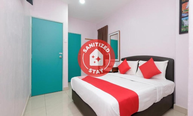 Teriang Hotel | OYO 89877 Sun Triang Hotel