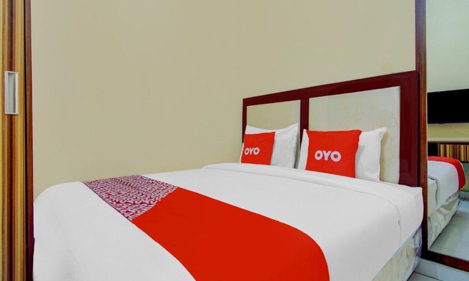 Tangerang Hotel | OYO 90153 Nature's Rooms Aeropolis