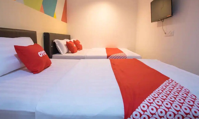Shah Alam Hotel | OYO 90281 Hotel Taj
