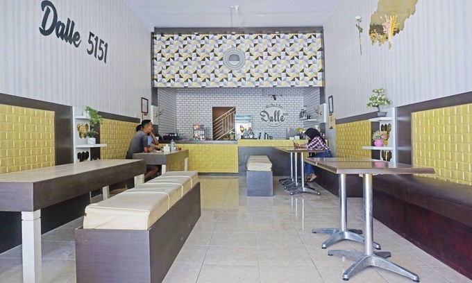 Jeneponto Hotel | OYO 91432 Dalle 5151 Jeneponto Near Patung kuda, Jeneponto