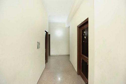 Sirhind Hotel | OYO 91941 Hotel golden crown