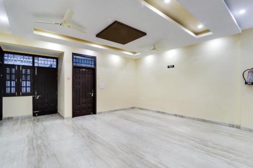 Gomti Nagar Hotel | OYO Flagship Kamakshi Villa