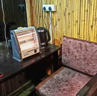 Kaul Hotel | OYO Neem Homestay