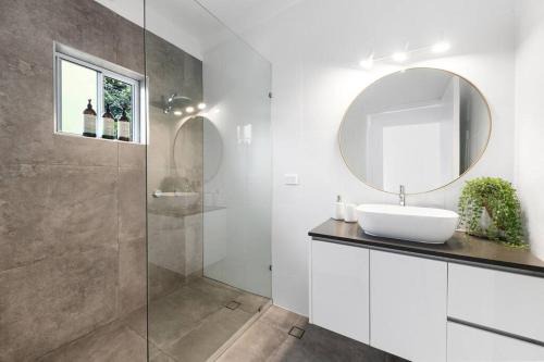 Sunshine Beach Apartment | (PA3) Holiday in S'shine Beach,private courtyard