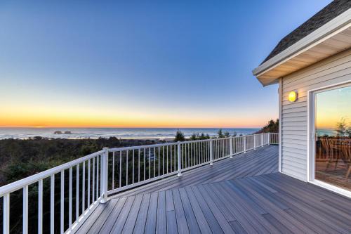 Rockaway Beach House | Pacific Mist