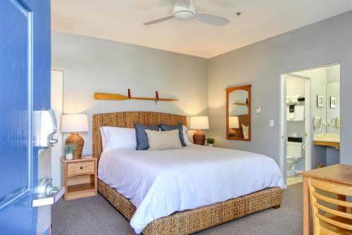 Oceano House | Pacific Plaza #105 Studio - Oyster Outlook - StudioD-King