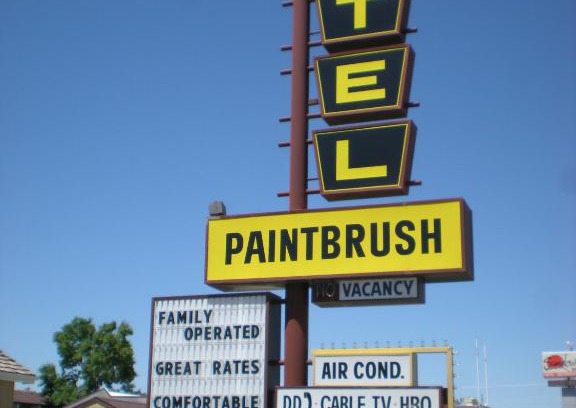 Riverton Hotel | Paintbrush Motel