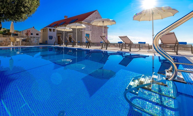 Pile Hotel | Palace Natali