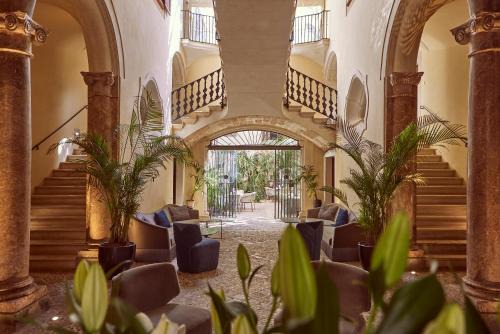 La Llotja-Born Hotel | Palacio Can Marqués by Puro