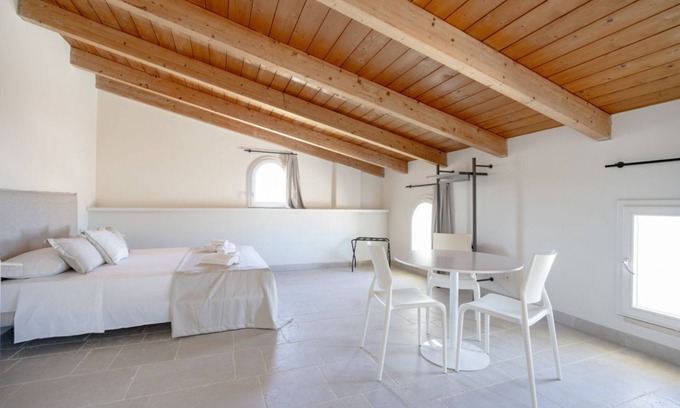 Municipio 1 Apartment | Palazzo della Torre 204 – Cozy Sea View Suite