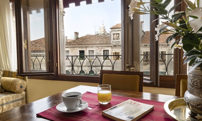 Castello House | Palazzo Schiavoni Residenza d’Epoca