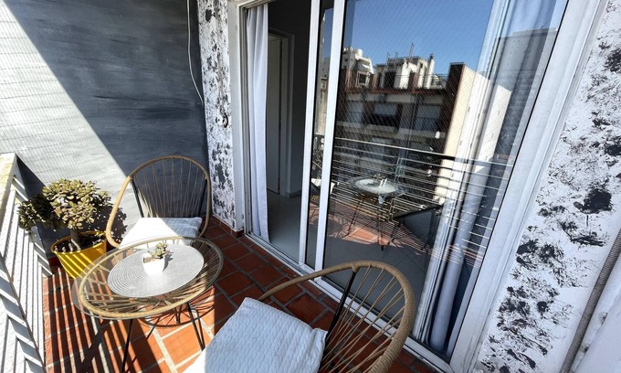 Villa Crespo Apartment | Palermo Queens: Where Urban Chic Meets Bohemian Charm