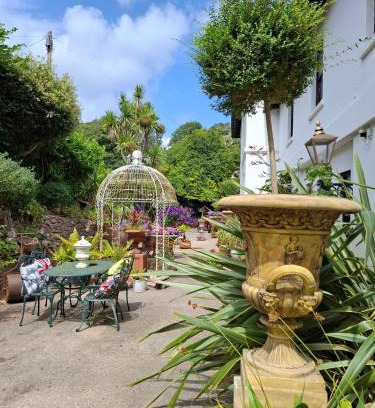 Torquay Apartment | Palm Grove Apartments