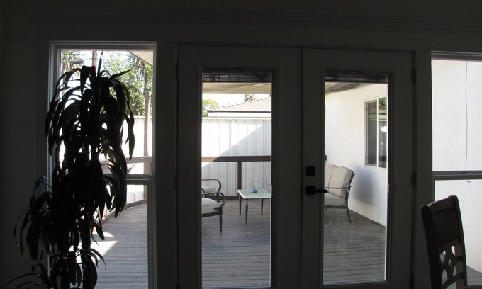 South Wrigley House | Palm Grove Retreat LBX Close to all So Cal Venues and Attractions