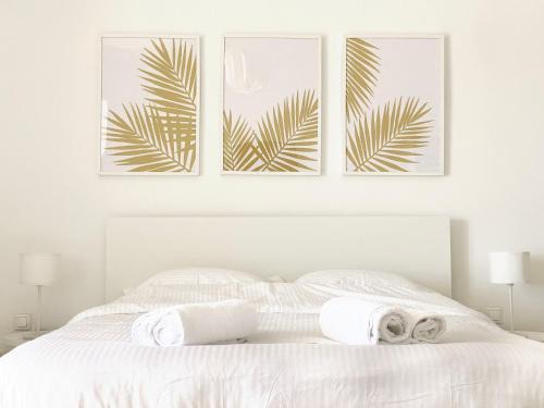 Kilada Apartment | Palm Suite Yellow