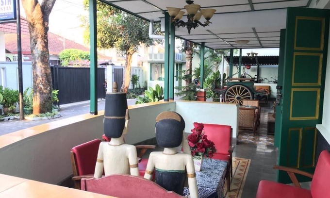 Wirobrajan House | Pamularsih Homestay